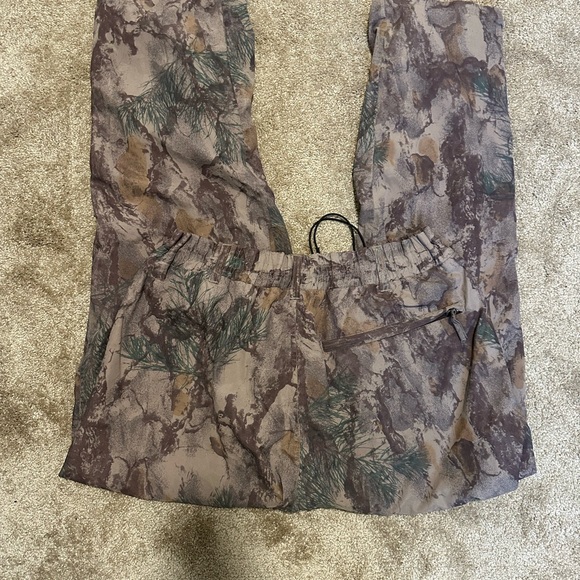 Natural Gear Men’s Camouflage Patterned Outdoor Hunting Pants - Picture 7 of 10